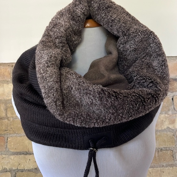 Cozy Ukrainian Cowl - Picture 3 of 5